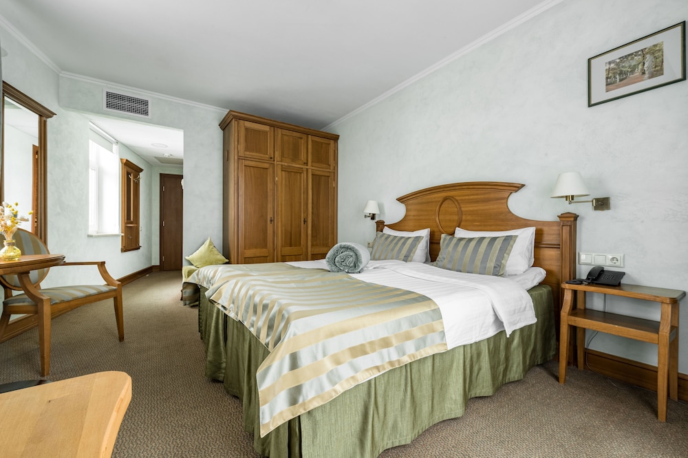 Superior Double or Twin Room photo 1