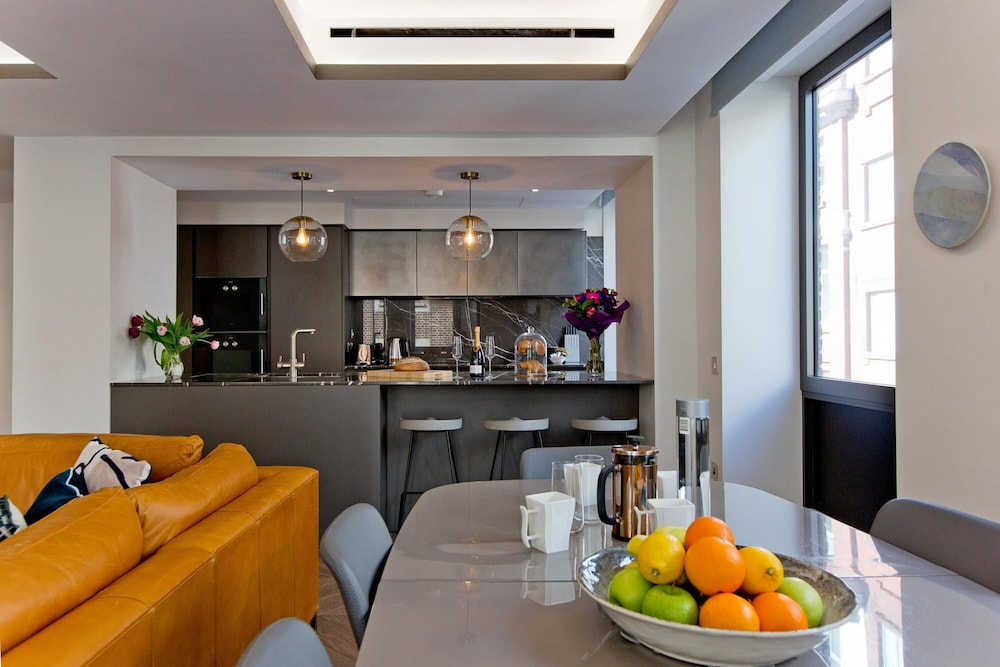 Apartment photo 3