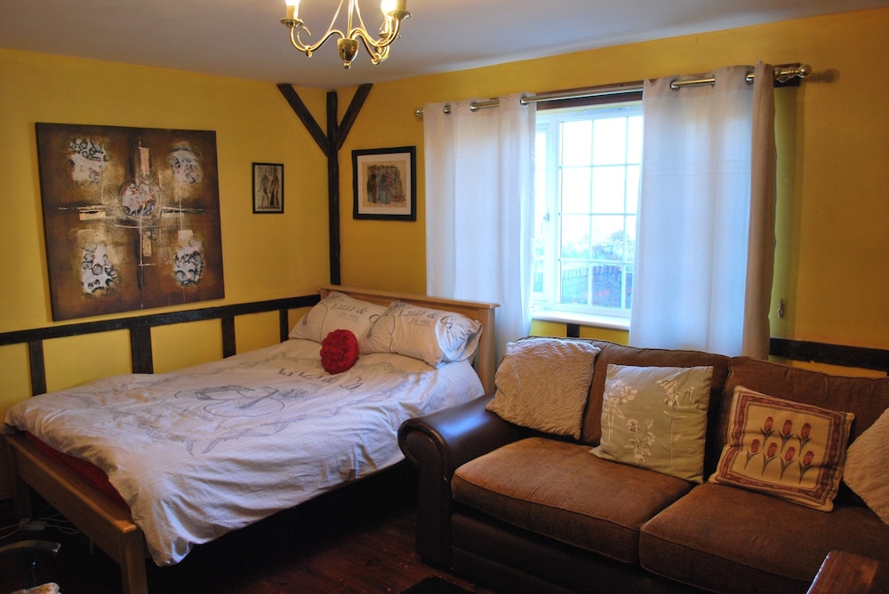Cottage (The Smythy) photo 2