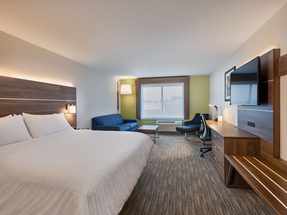 Suite, 1 King Bed, Accessible (Communications) photo 1