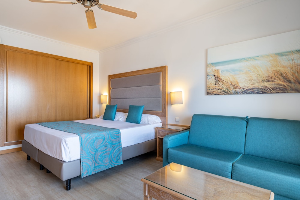 Family Room, Partial Sea View (3 Adults) photo 2