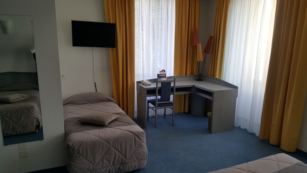 Superior Quadruple Room - Photo 2