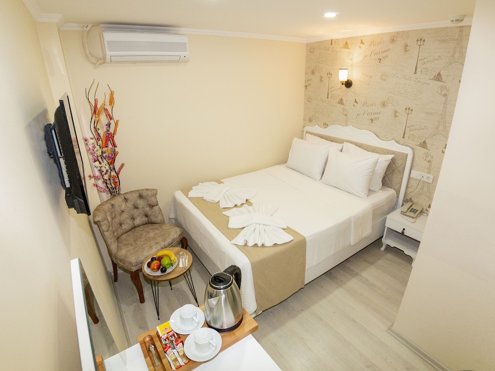 Economy Double Room photo 2