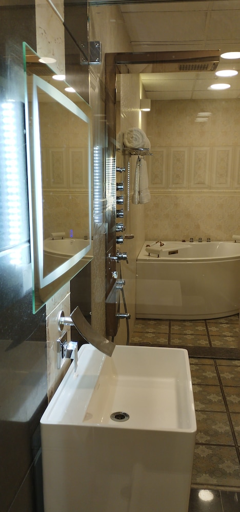 Presidential Double Room photo 3