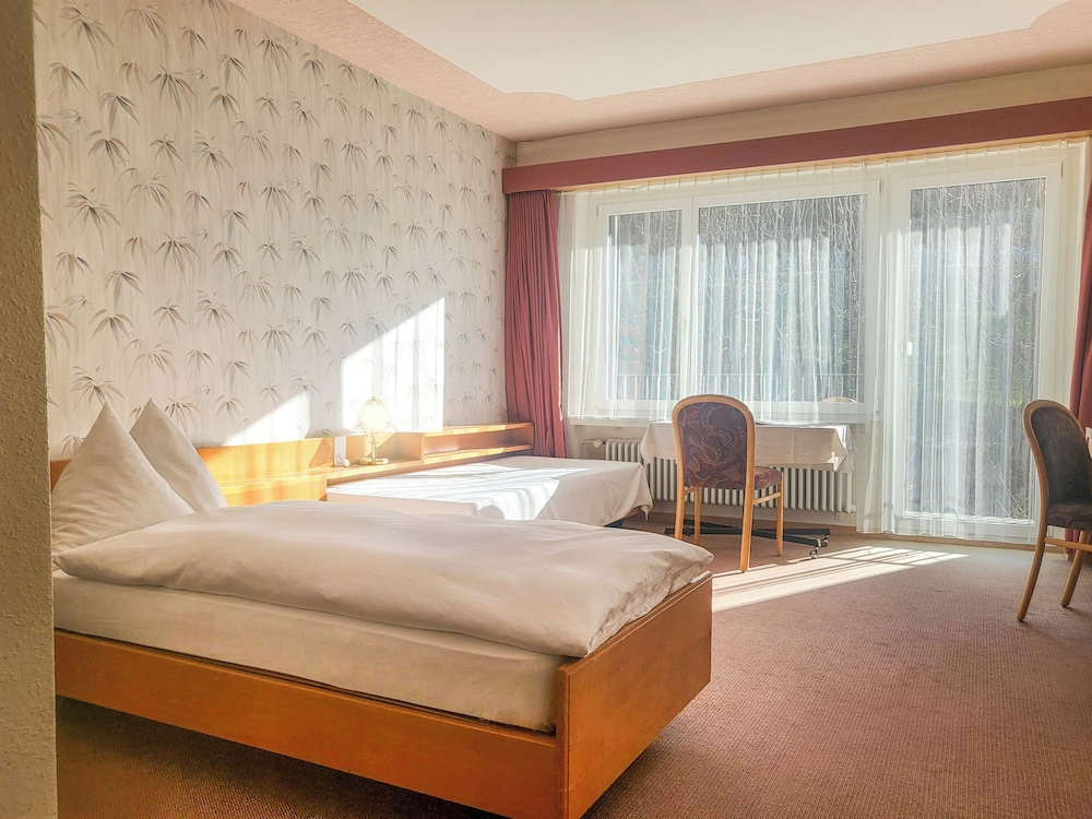 Basic Room, 2 Twin Beds photo 1