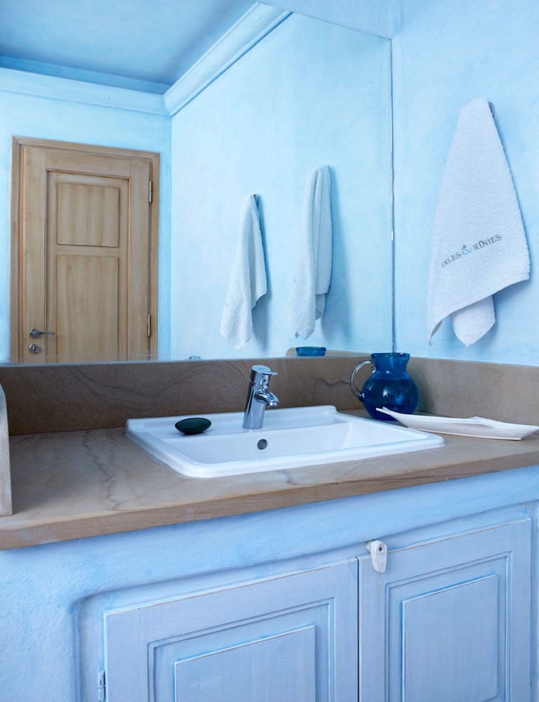 Luxury Villa, 2 Bedrooms, Sea View photo 3
