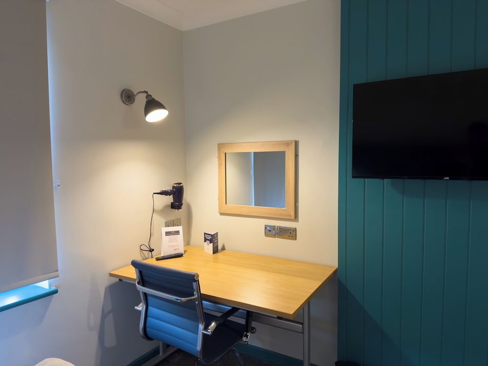 Refurbished Double Room photo 2