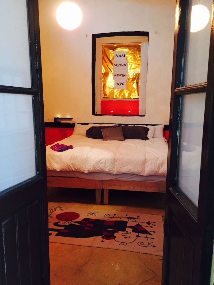 Basic Double Room, 1 King Bed photo 1