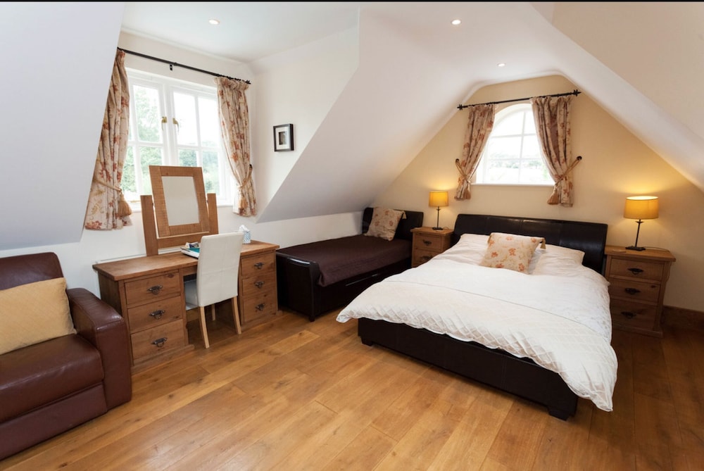 Superior Double Room, Ensuite, Garden View (First floor)