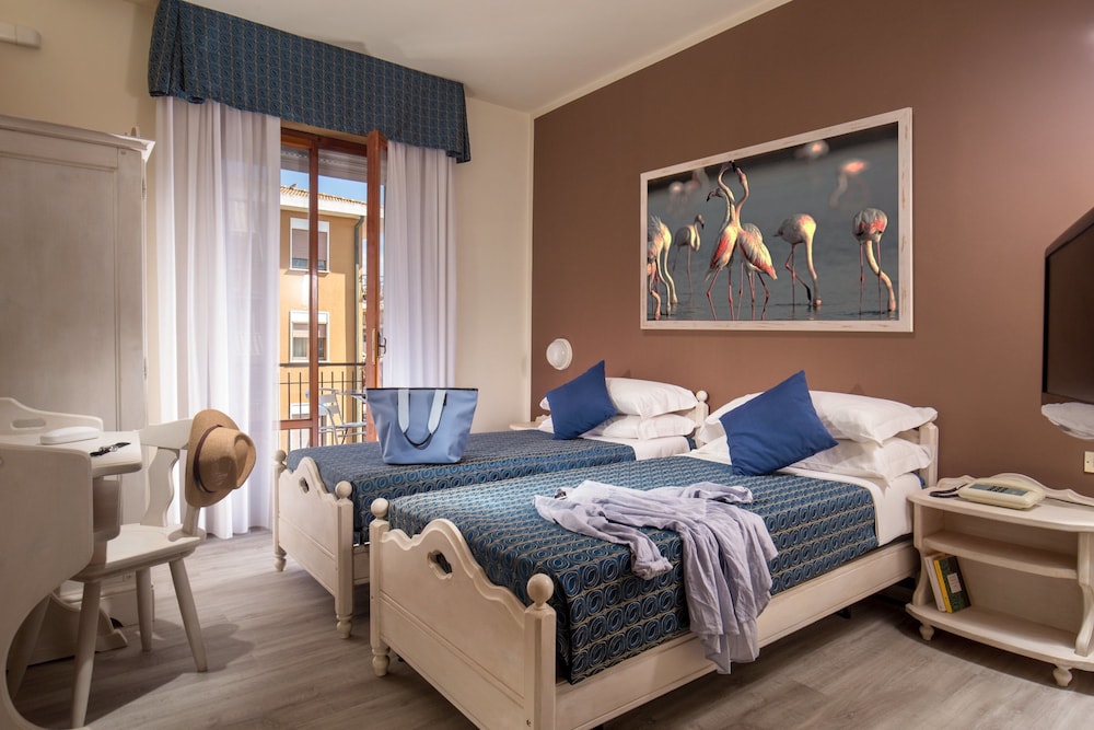 Twin Room, Balcony, Garden View
