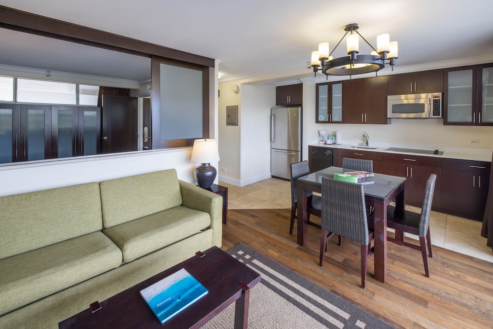 Condo, 1 Bedroom, City View - Photo 6