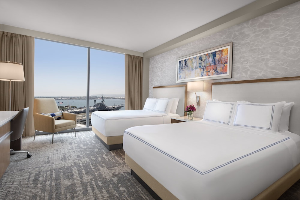 Premium Room, 2 Queen Beds, Club Lounge Access