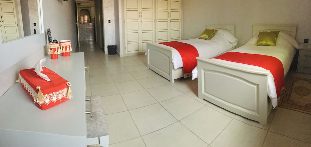 Classic Double or Twin Room, Non Smoking, Garden View photo 2