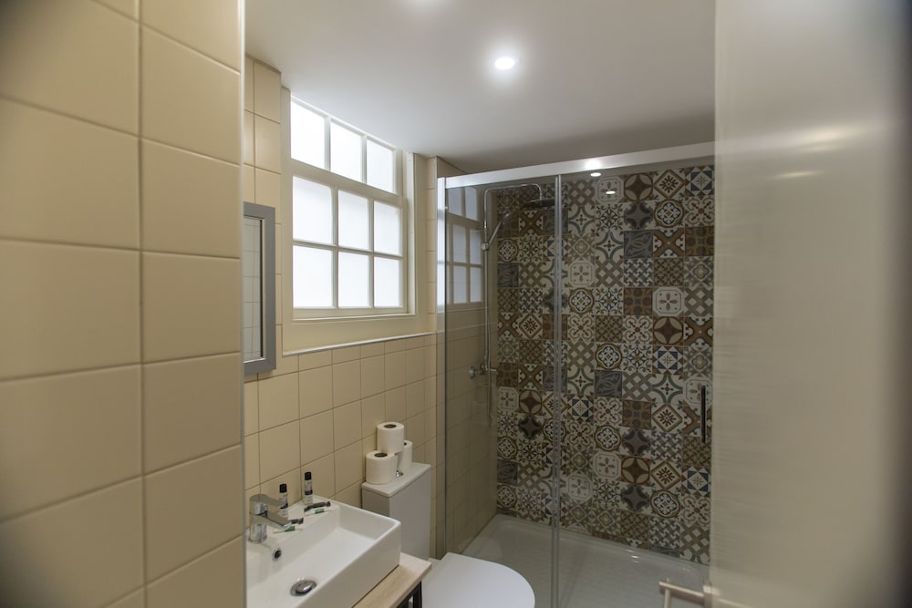 Traditional Apartment, 1 Bedroom - Photo 17