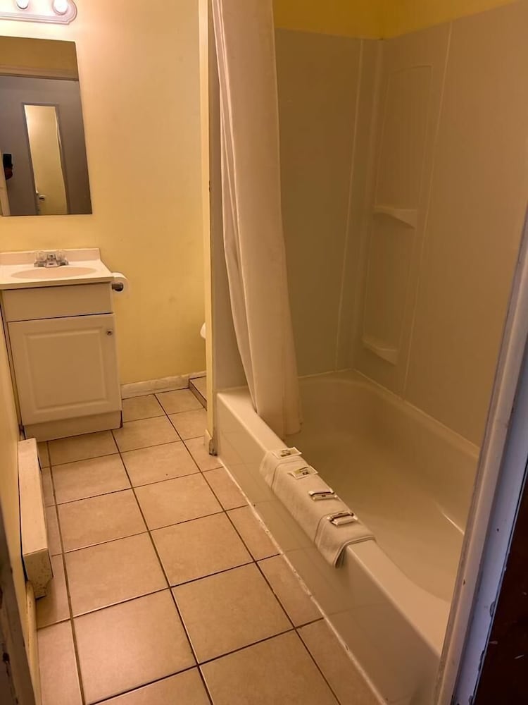 Comfort Room, 2 Double Beds, Non Smoking photo 1