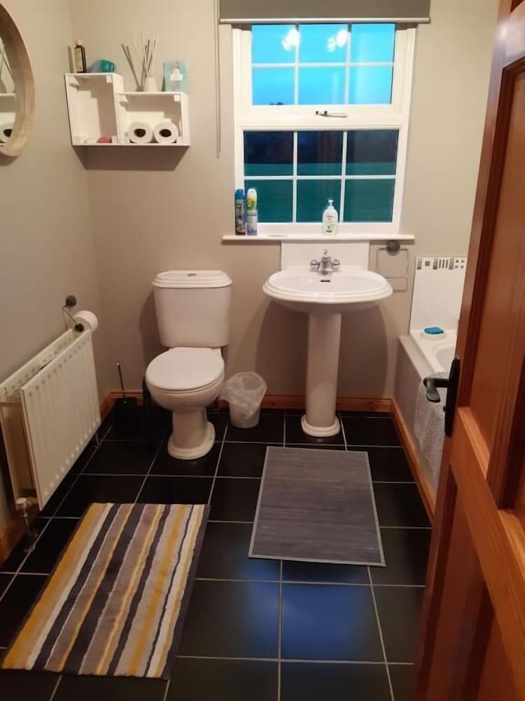 Double Room With Shared Bathroom photo 3