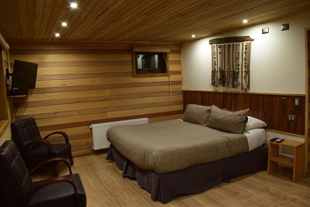 Double Room, 1 Double Bed, Accessible, Private Bathroom (Mañio) photo 1