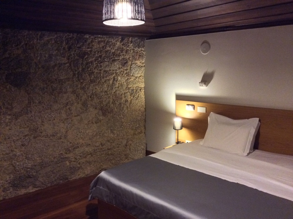 Double or Twin Room, Pool View - Photo 5
