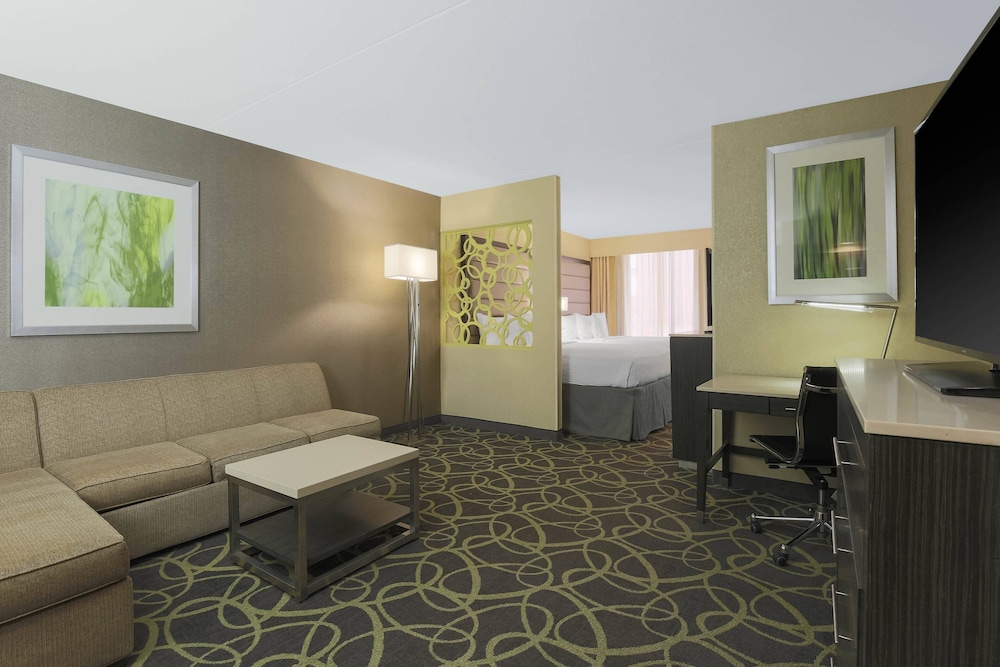 Executive Suite, 2 Double Beds photo 1