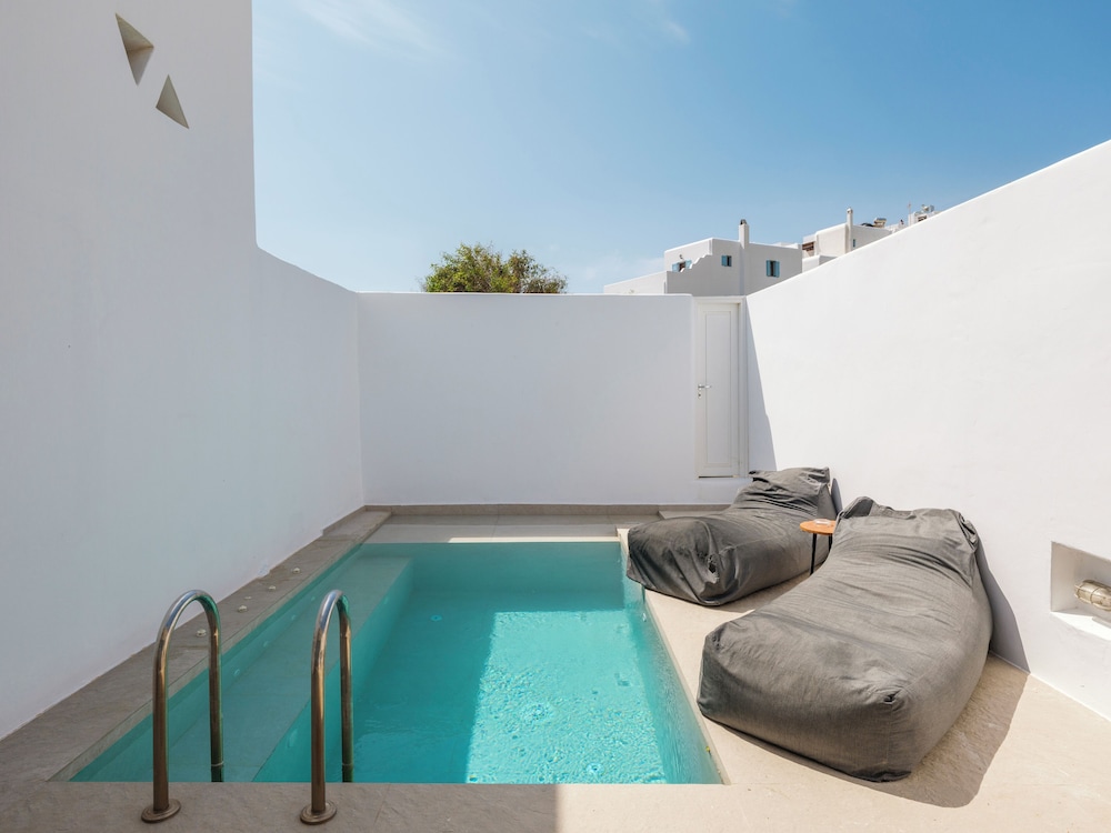Deluxe Suite, Private Pool, Garden View