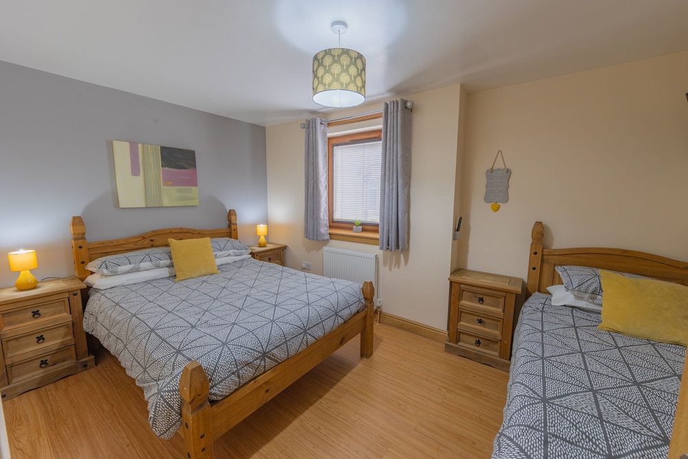 Deluxe Apartment, Private Bathroom (Twin) photo 3