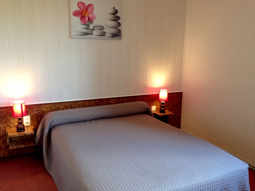 Standard Double Room photo 2
