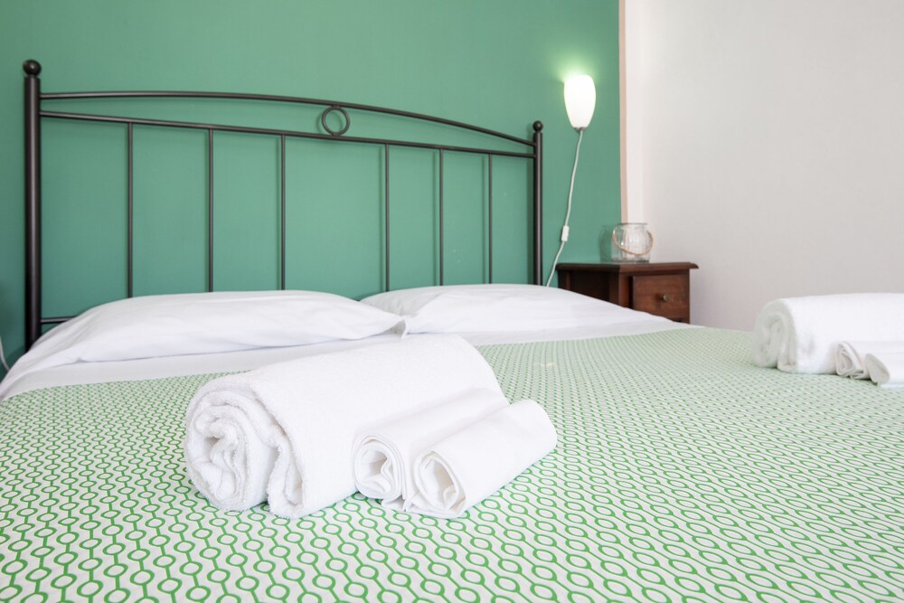 Family Apartment, 2 Bedrooms (Family Pool Suvereto Trilo Ground) photo 1