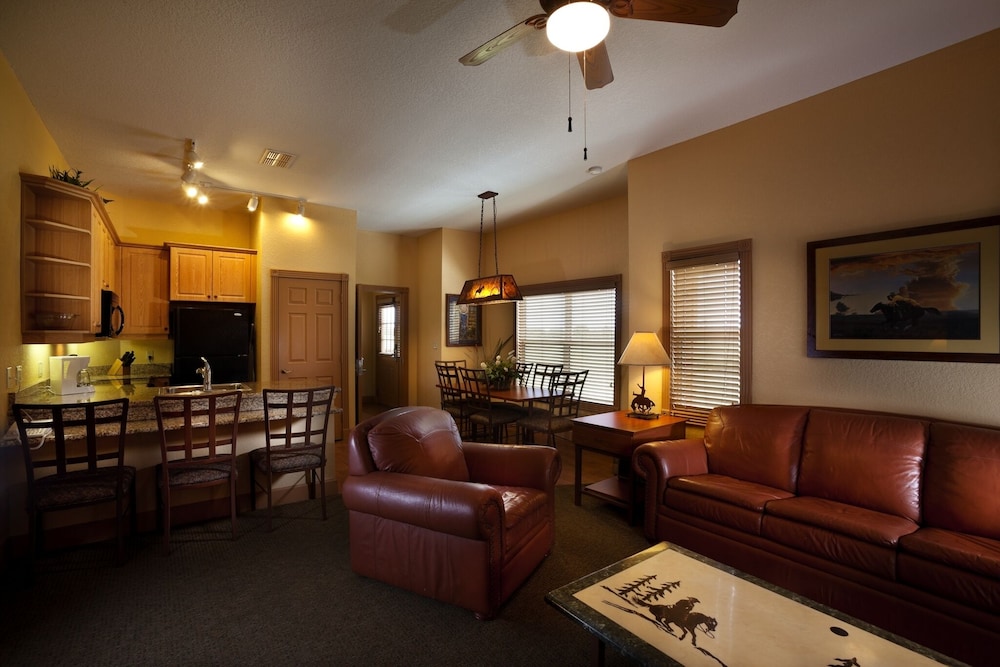 Grand Cabin, 1 Bedroom (Saddle Club)