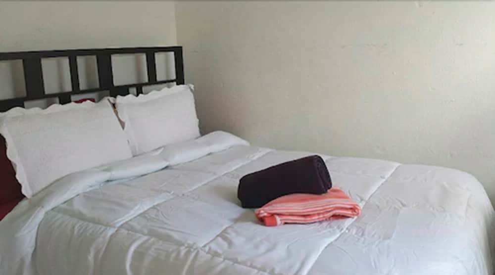 Basic Apartment, 1 Bedroom, Kitchen photo 3