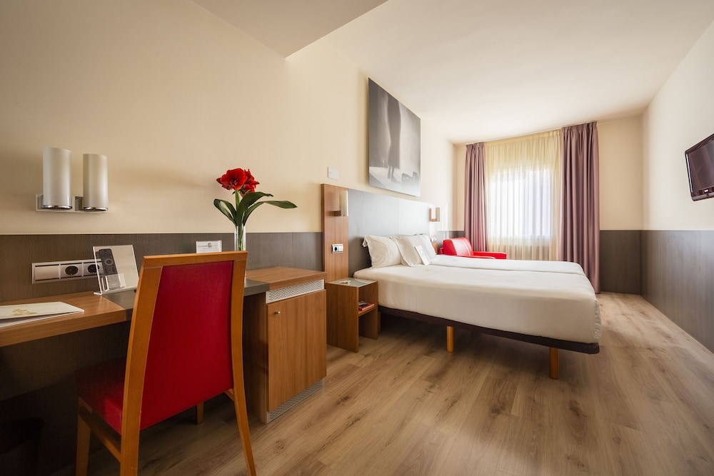 Basic Room - Photo 8