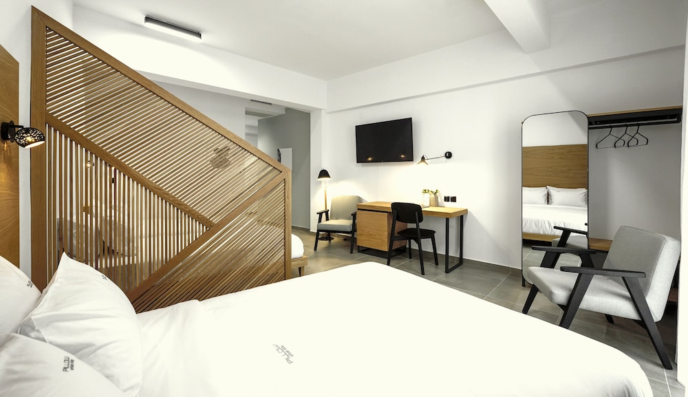 Family Room (White Tower View) - Photo 8