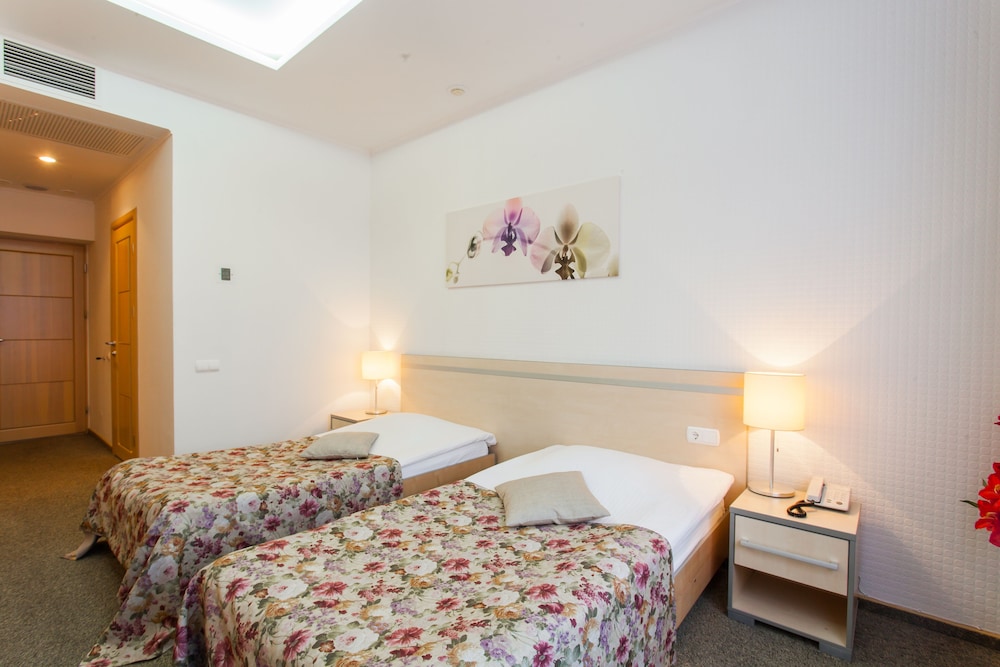 Standard Twin Room photo 3