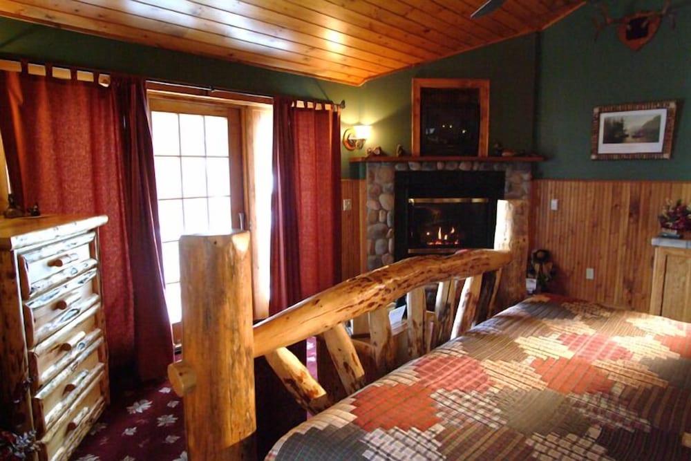 Suite, Balcony, Lake View photo 1