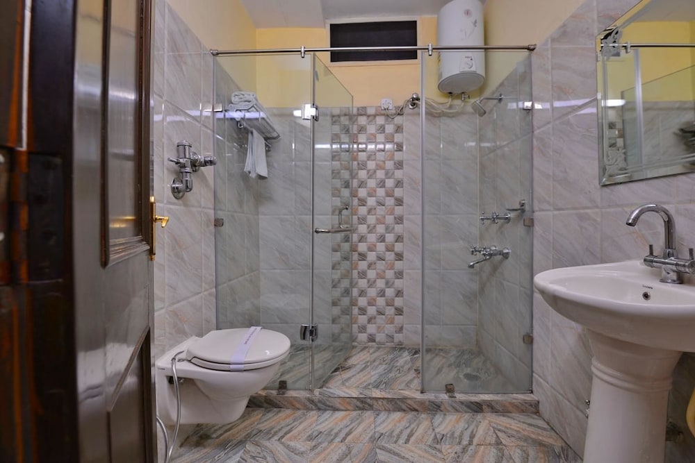 Deluxe Room, Accessible, Non Smoking photo 3