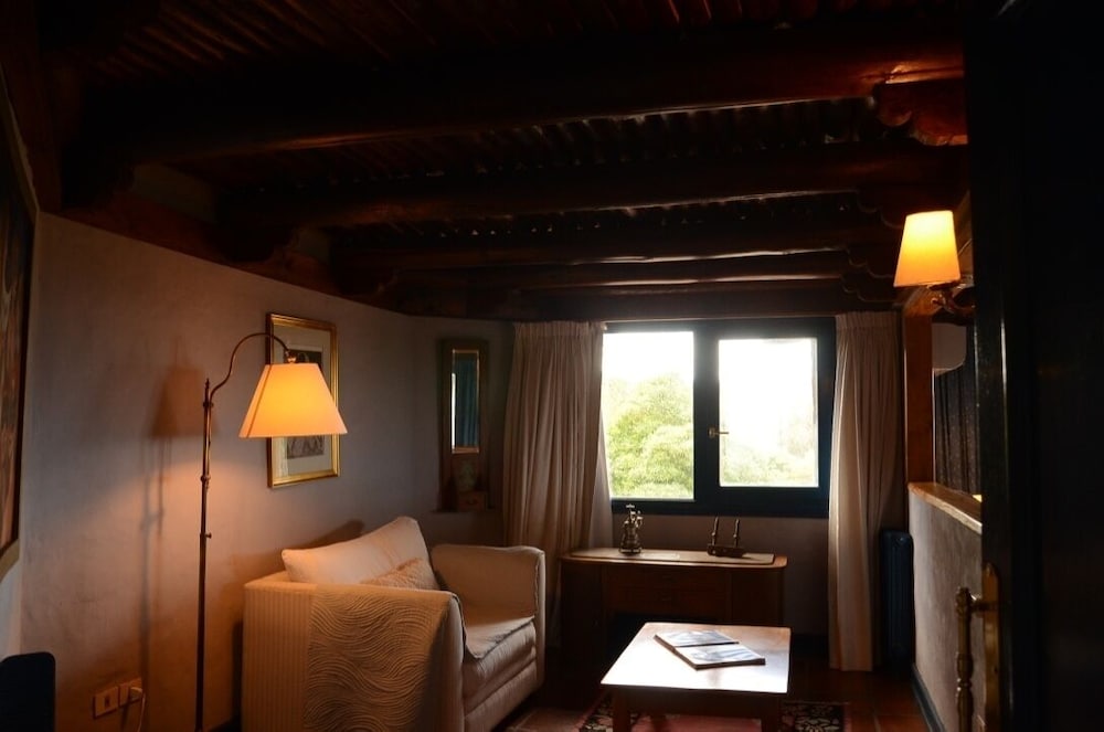 Executive Suite photo 3