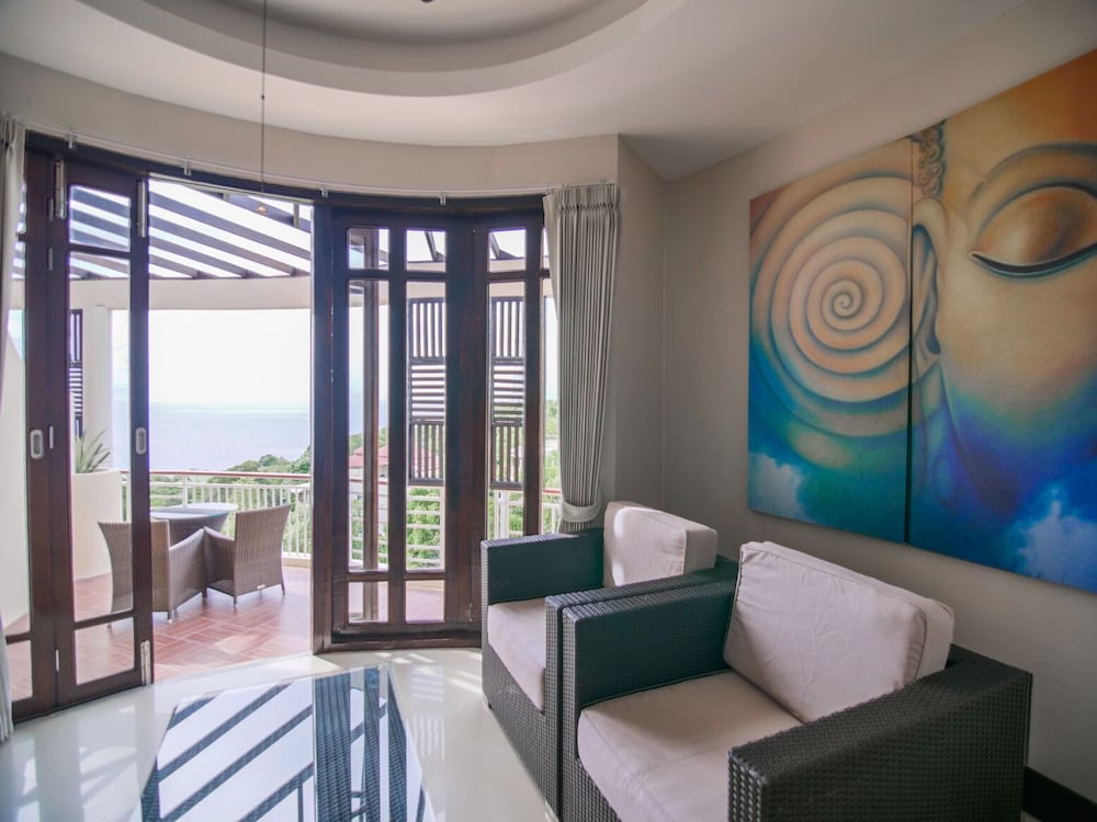 Sea View Studio with Private Rooftop - Photo 2
