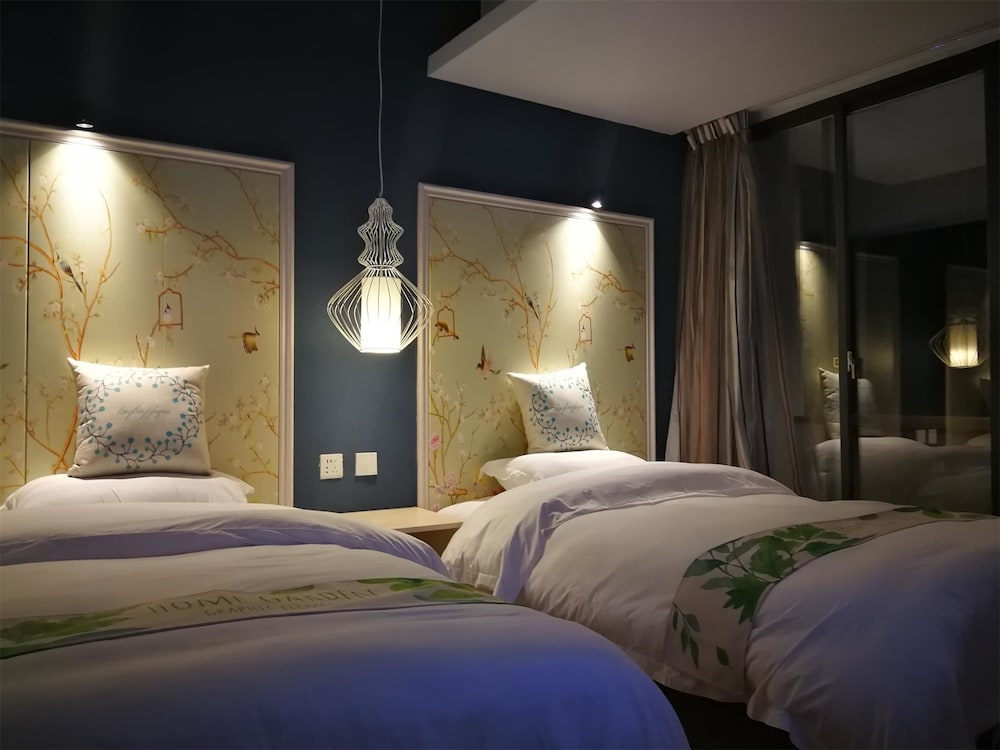 Superior Twin Room With Balcony photo 3