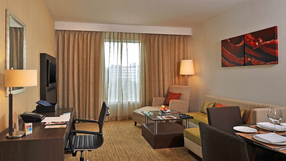 Executive Suite, 1 Bedroom - Photo 6