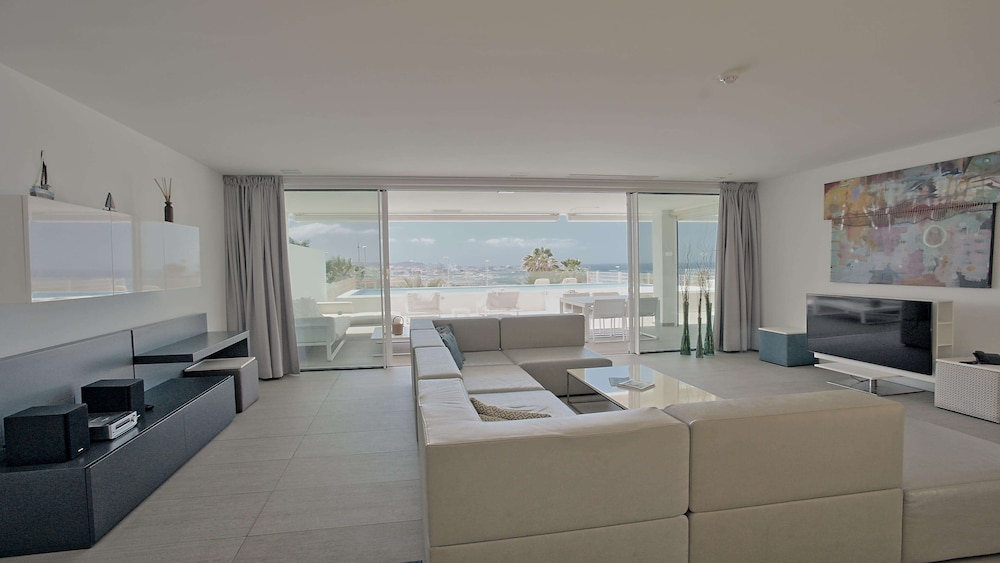Grand Suite, 1 Bedroom, Private Pool, Pool View (Divinity Breeze Luxe)
