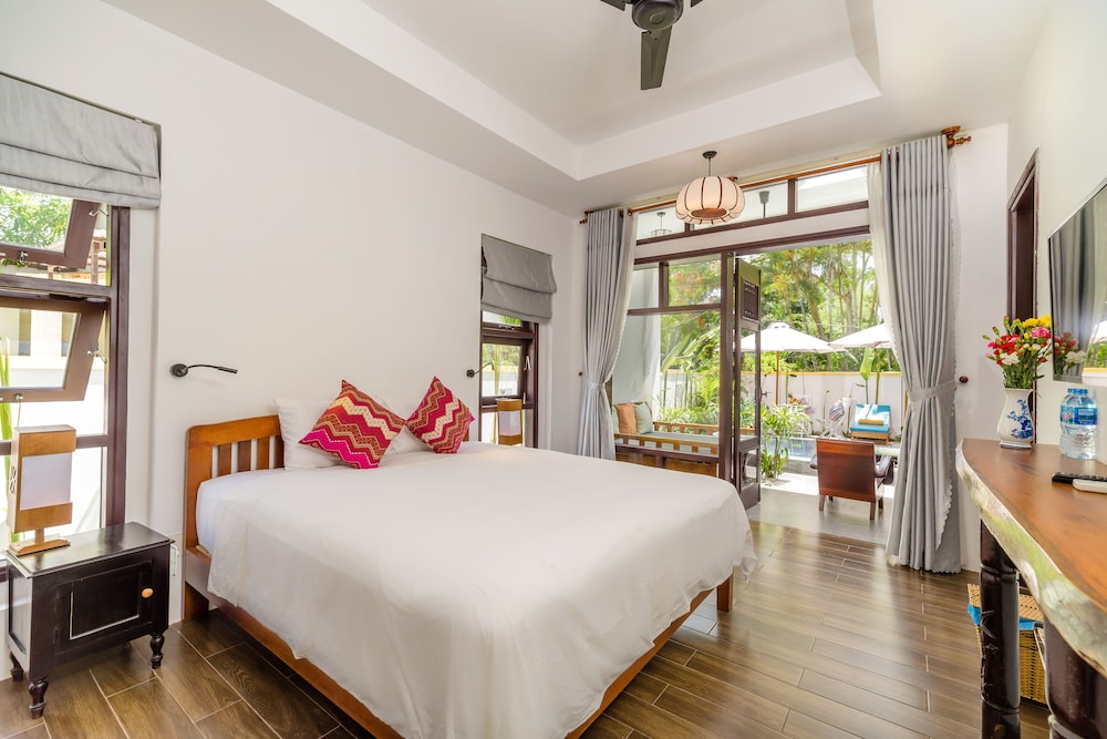 Junior Double Room