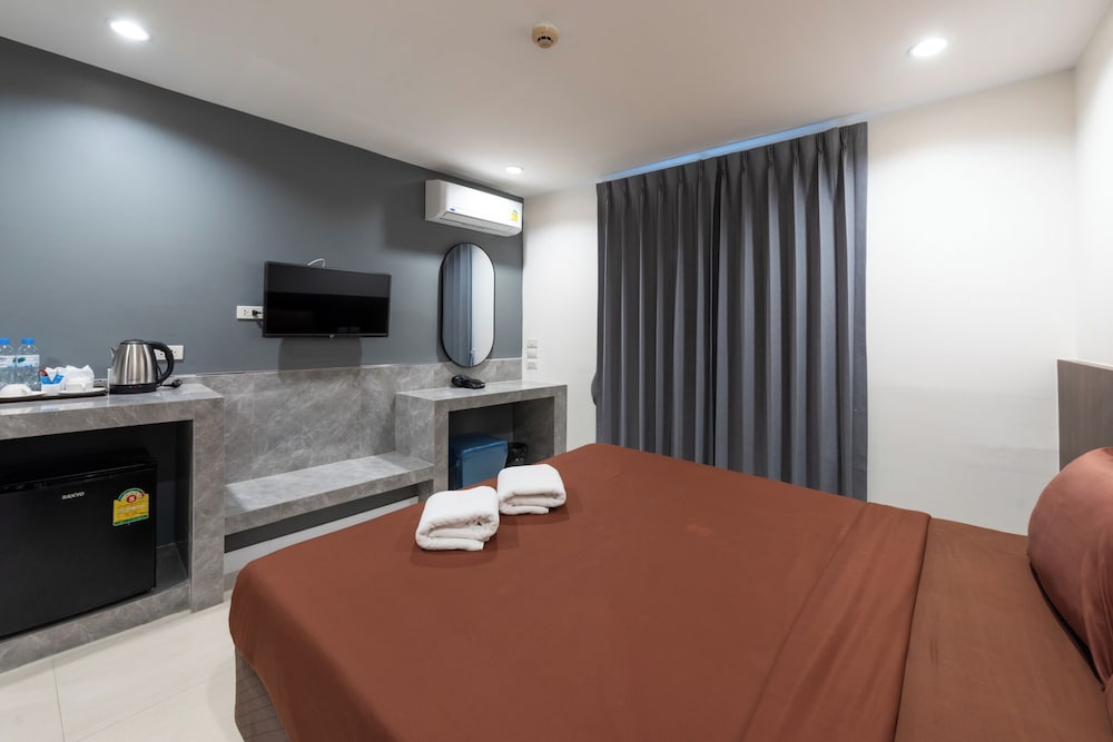 Superior Premium King Room photo 2