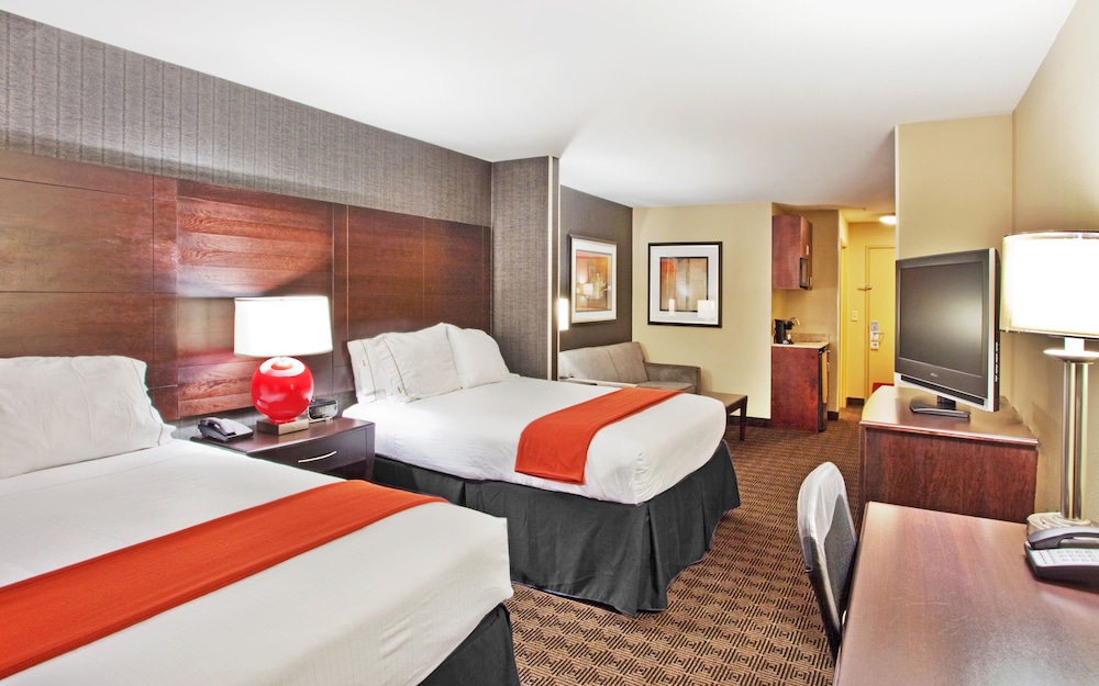 Suite, Multiple Beds