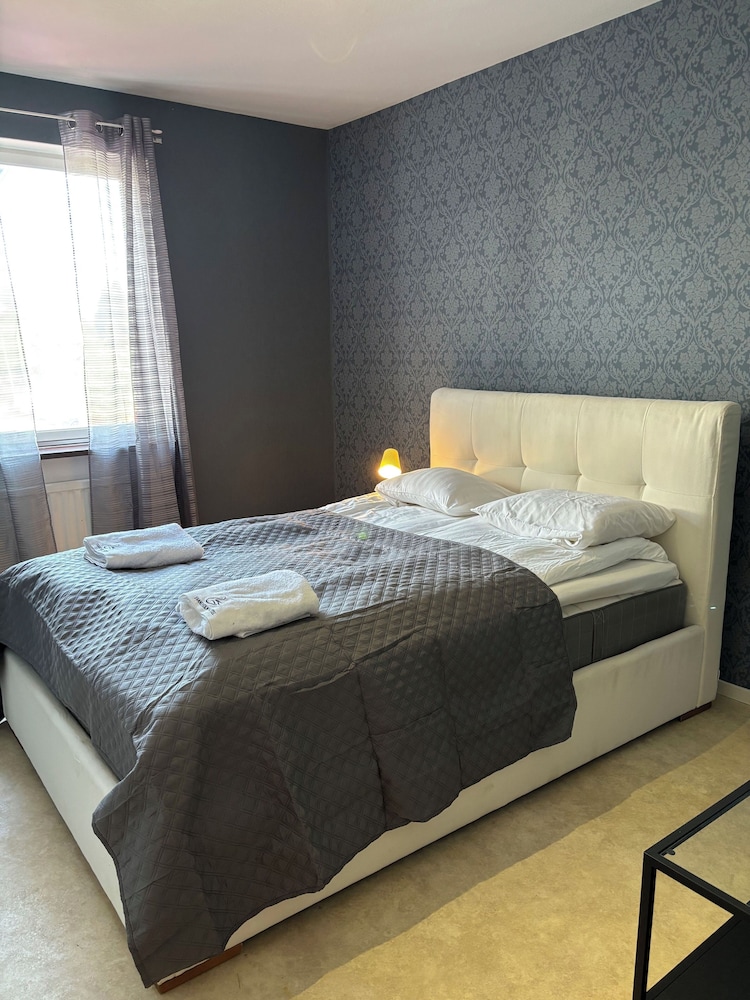 Basic Apartment