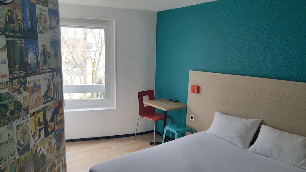 Room, 1 Double Bed, Private Bathroom (Cabrio) photo 3