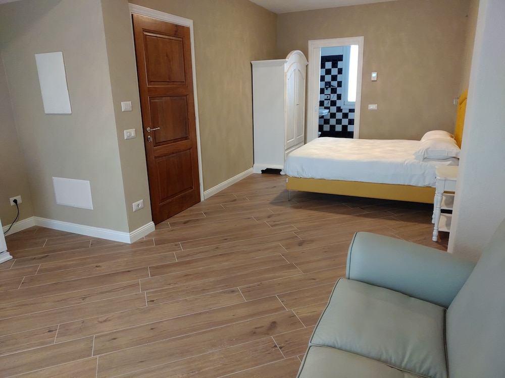Royal Suite photo 1