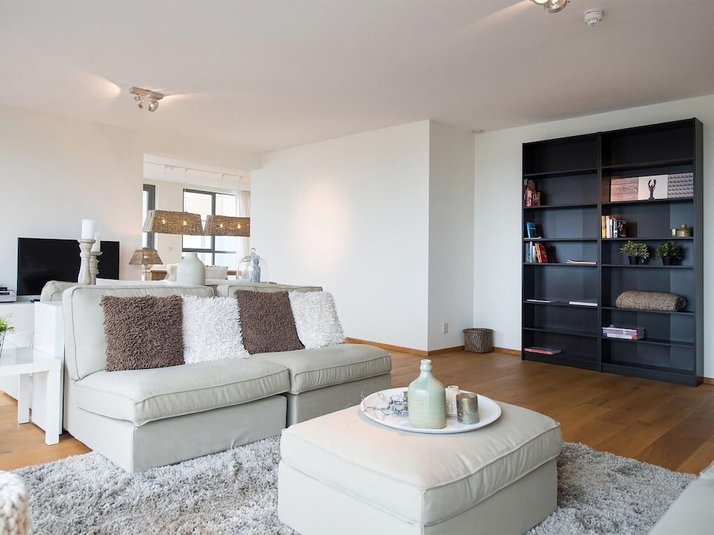 Comfort Apartment, 2 Bedrooms photo 3