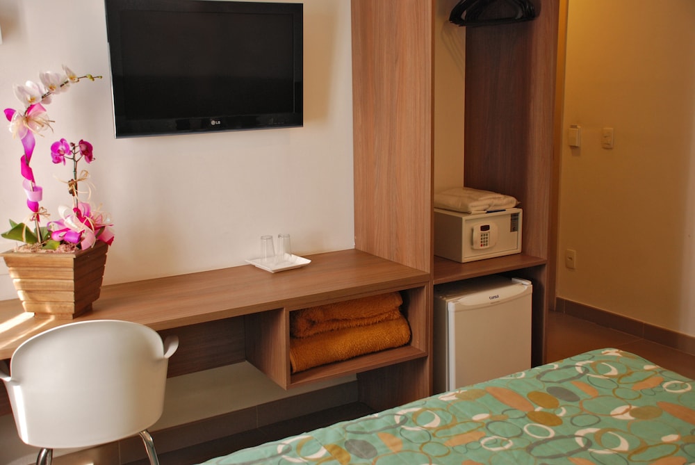Deluxe Triple Room photo 2