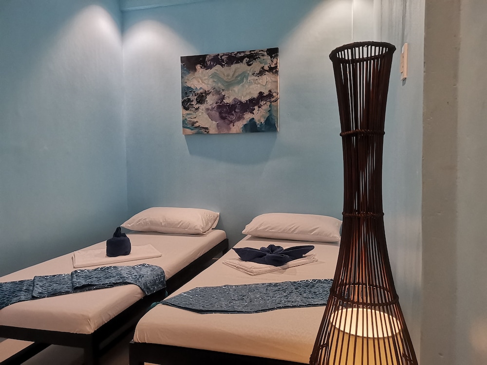 TWIN ROOM (3 HOURS)