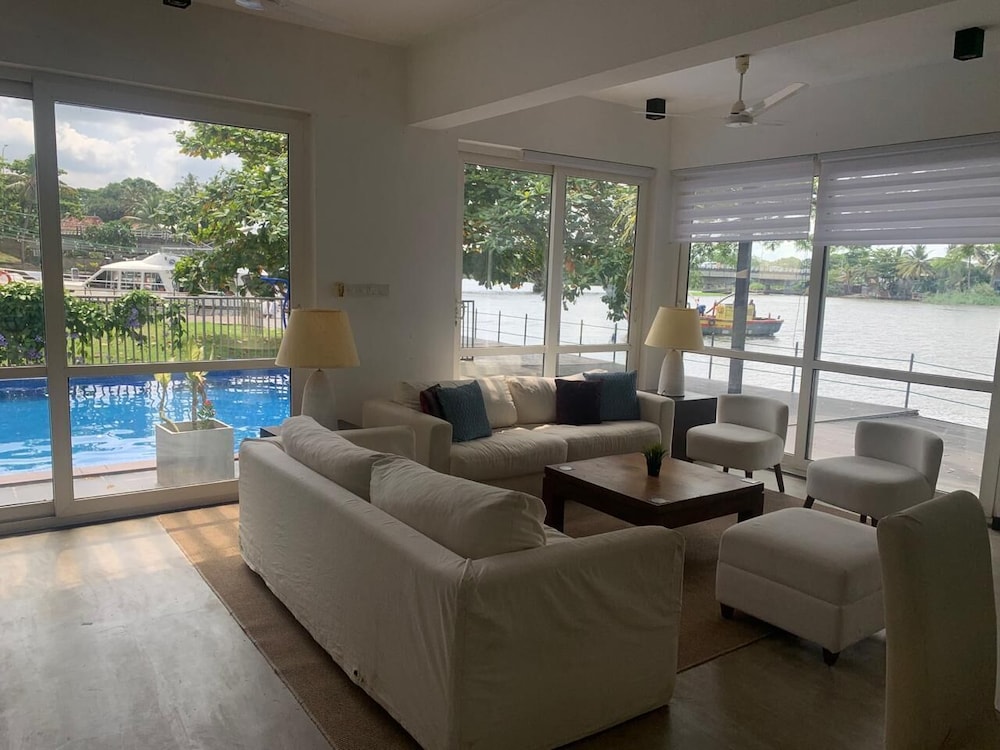 Deluxe Twin Room, 2 Twin Beds, Private Bathroom, Garden Area photo 1