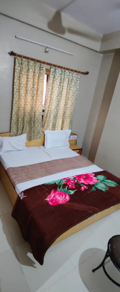 Deluxe Double Room, City View photo 3